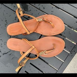 BROWN LEATHER COACH CHARLEEN SANDALS